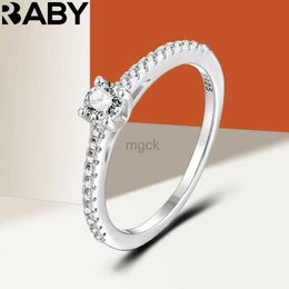 Wedding Rings URBABY D VVS1 Moissanite Rings for Woman Engagement Wedding Jewely with GRA 925 Sterling Sliver Plated White Gold Diamond Ring 240419