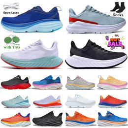 2024 Clifton 9 Athletic Running Shoes Bondi 8 Castlerock Fiesta Carbon X 2 Sneakers Shock Absorbing Road Fashion Mens Womens Top Designer outdoor trainers