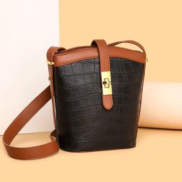 Bags Genuine Leather Soft Handbag Purses Luxury Designder Solid Shoulder Crossbody Bag for Women High Quality Small Ladies Bucket Bag