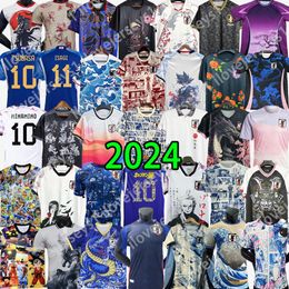 Japão 2022 Camisas de futebol Japan Cartoon ISAGI ATOM TSUBASA MINAMINO ASANO DOAN KUBO ITO Japanese MULHER KIT KIDS Uniformes japoneses 18 19 20 21 22 23