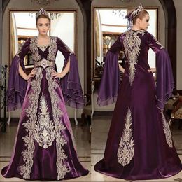 Elegant Turkey Caftan Purple Velvet Evening Dresses With Gold Lace Appliques Crystal Beaded A Line Floor Length Formal Event Gowns Flare Long Sleeves Prom Dress