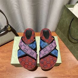 Slippers in the Summer of g Family's Sponge Cake Thick Soles, Color Blocking, Cross Dressing, Flip Flops with Printed Embroidery Flat Bottoms for Casual Height Increase