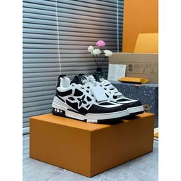 Luis s Black ity Sneaker Abloh Viton Designers Skate Casual Shoes se Calfskin Leather Stripe Rubber Sole Stretch Cotton Men Sneakers