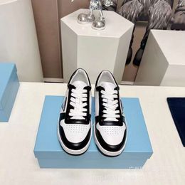 Casual Shoes Black White Breathable Lace Up Round Toe Layer Colour Matching Panda Board for Men's Small