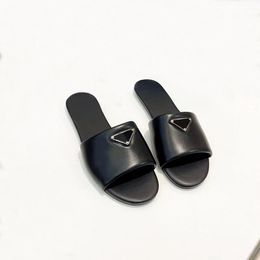 Designer Luxury Sandals Slippers Women Men Slippers Bread Slippers Sandals Brand Skateboard Leather Shoes Flat Slip