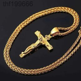 Religious Jesus Cross Necklace for Men Fashion Gold Pendent with Chain Jewellery Gifts Pendant 2AXX