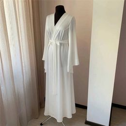 ZV51 Women's Sleep Lounge White Soft Silk Bridal Robe with Belt Long Sleeve Dressing Gown Wedding Bathrobes Women Boudoir Sleepwear Nightgowns d240419