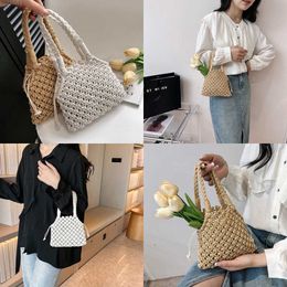 Beach Bags Ladies Literary and Minimalist Woven Bag Straw Shoulder Women's Summer Niche Hollowed Out Handmade Handbag