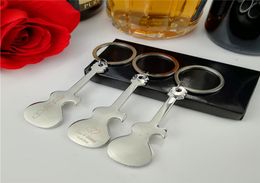 Personalized Bottle Opener Keychain Unique Wedding Favor Guitar Shaped Metal Key Chain Wedding Souvenir Gift for Guest 20Pack2344725