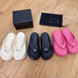 Designer Slipper Women Slides Jumbo Rubber Sandal Platform Flip Flops Slide Black White Fuchsia Mules Beach Vacation Summer Shoes