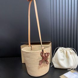 Womens Designer bag Woven tote bag fashion crossbody bag Shoulder bag Bucket pocket palm and calfskin handbag casual holidays Natural Fibre beach bag