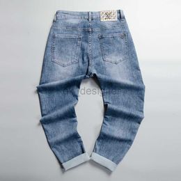 Herren Jeans Designer Mode Herren Jeans Frühling und Sommer Stretch Slim Hosen hellblaue Männer JJ8727