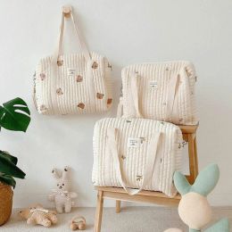 Bags Cute Cartoon Bear Flower Embroidery Pattern Baby Beige Cotton Fabric Zipper Diaper Handbag 2022 New Mommy Lage Bag