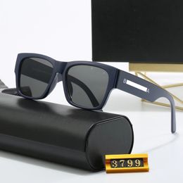 15 Colors Men Woman Designer Sunglasses Classic Beach Glasses Frame Sun Glasses Adumbral Square Eyeglasses with Box