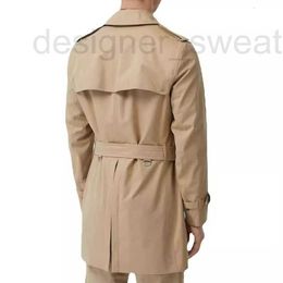 Men's Trench Coats Designer Same style short windbreaker in the counter front shoulder double breasted slim fit British style sub lined jacket mens windbreaker