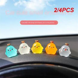 Garden Decorations 2/4PCS Luminous Mini Resin Pig Car Dashboard Toys Dolls Glowing Figures Home Decoration Cartoon Color Chick Ornaments