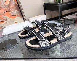 2023 Womens Sandals Slippers Slide Summer Fashion Wide Flat Indoor Flip With Box Size EUR35413375575