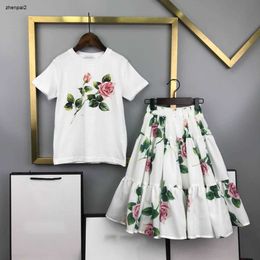 Luxury girls dress suit baby tracksuits kids designer clothes Size 110-140 CM Classic print Round neck T-shirt and long skirt 24April