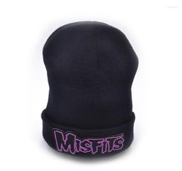 Berets Latest Model Misfits Logo Wool Beanies 6 Colours Knit Men Winter Hats For Women Beanie Warm Hat Crochet Cotton1571475