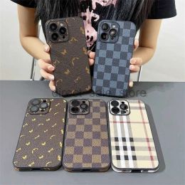 Cases Luxury Designer iPhone 15 Pro Max Phone Cases for 15 Plus 14 ProMax 13 12 11 Girls Cute Classic Pattern Leather Back Cover Metal n