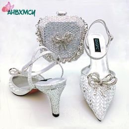 Dress Shoes 2024 Arrivals Special Design Silver Color African Women And Bag Set Pointed Toe Pumps For Wedding Party