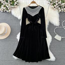 Casual Dresses Women's Velvet Dress Autumn Winter Mid-Length Black O-Neck A-Line Tulle Patchwork Beading Elegant Vintage Big Swing