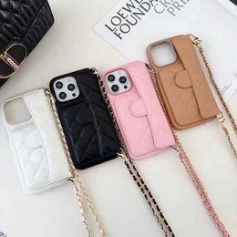 Cell Phone Cases Ladies Girls Luxurious Classical Mobile Cover Shell For iPhone 15 Pro Max 14 Plus 13 12 PU Leather Case Hand Chain Bracelet Case J240418