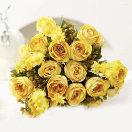 Decorative Flowers Artificial Flower Party Decor Rose Bouquet Realistic With Chamomile For Home Wedding
