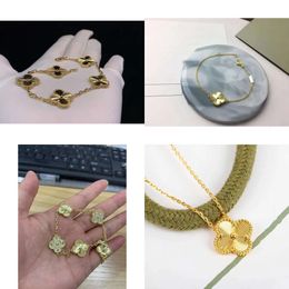 Bracelet Clover Pearl 4 Leaf Gold Bangle Charm Bracelets Necklace Earrings Wedding Jewellery Set for Women s