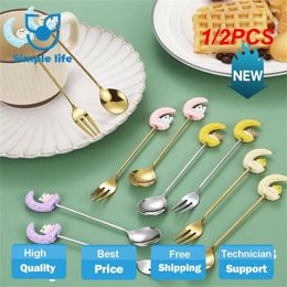 Forks 1/2PCS Cake Fruit Moon Spoon Stainless Steel Kitchen Tool Fork Coffee Mixing Cloth Wheel Light