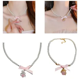 Pendant Necklaces Stylish Pearls Necklace With Butterfly Bows Charm Temperament Collarbone Chain
