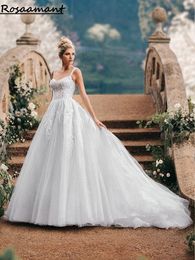 Shiny Crystal Beading Spaghetti Straps A-Line Wedding Dresses Sleeveless Appliques Lace Bridal Gowns