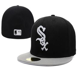 Selling Men039s White Sox fitted hat Top Quality flat Brim embroiered Letter SOX Team logo Black fans baseball Hats full cl3564614