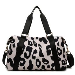 Bags 2022 New Fashionable Travel Duffle Bags Women Leopard Big Nylon Tote Fitness Gym Ladies Weekend Handbags Wet And Dry Separation