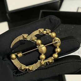 Pins Brooches New G-Letter Brooch Vintage Gold Gift Designer Jewellery Luxury Womens Party Elegant Fashion Mticolor Gem Large Drop Deliv Dhved