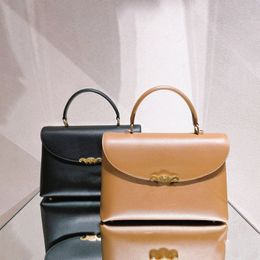 Crossbody Bag Designer Handbag Celiene Bags Shoulder Bag Luxury Dermis Casual Wallet Retro Flower New Black Versatile Small Square Bags