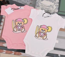 Baby Rompers Onepiece Kids Newborn Classic Letter Bear Print Fashion Boys Girl Cute Top Jumpsuit Child Set Toddler Comfortable Tr9796027