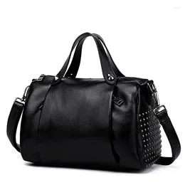 Drawstring Large Capacity Trend Women Handbags Real Leather Rivet Boston Style Woman Shoulder Bag Messenger Bags Female Bolsa Feminina 2024