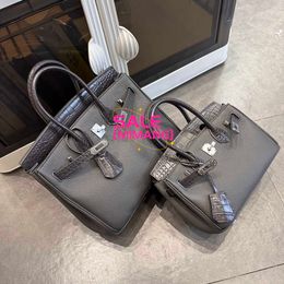 A Birknns Classic bag 2024 Autumn New High Grade Grey Quality Crocodile Pattern Spliced Cowhide Women's Handbag Qianjin Miss Bag 2YH4