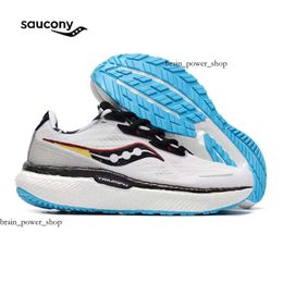 Designer Saucony Triumph 19 Mens Running Shoes Black White Green Lightweight Shock Absorption Breathable Men Women Trainer Sports Sneakers 595