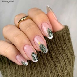 False Nails French Almond Edge Fake Nails Christmas Tree Press on Nail Tips Nude Colour Santas Hat Xmas Pattern False Nail Patch for Girls Y240419 Y240419