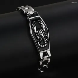 Charm Bracelets 2024 Men Vintage Bracelet Fashion Punk Style Male Scorpion Metal Bangle Wristband Homme Jewellery Pulsera Hombre