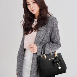Drawstring Women Leather Brand Handbag Shoulder Bag Large Capacity Crossbody Ladies High Quality Casual Messenger
