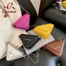 Bags Trendy Triangle Mini Chain Shoulder Bag for Women Designer Purses and Handbags Female Small Crossbody Bag Party Clutch Bag New