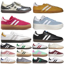 2024 sapatos casuais ousados designers femininos tênis rosa sapato de brilho rosa laranja laranja vegana goma og calçada branca verde camurça interna homens mulheres treinadores esportivos ao ar livre