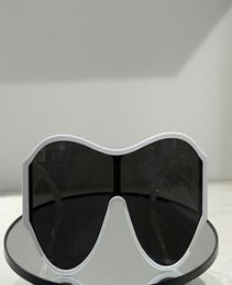 Black Oversize Pilot Sunglasses Dark Grey Lens Women Large Glasses Sport Sunglasses Sun Shades UV Protection with Box3179712