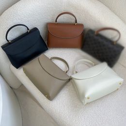 Designer bag Handbag Women Shoulder Bags Quality Genuine Leather Plain Totes Woman Cover Envelope messenger bag purse Date code Cross Body Handbags 8108