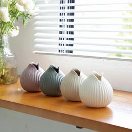 Vases Ceramic Vase Bottle Living Room Creative Artwork Flower Arranging Home Decorative Furnishing Article