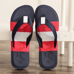 Men Flip Flops Beach Sandals Summer Slippers Nonslip Casual Flat Shoes Indoor House for Outdoor Slides 240416