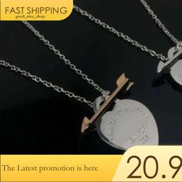 Tiffanybracelet Home Precision Collana del cuore di alta qualità con una freccia attraverso la catena spessa personalizzata gioielli fine 948